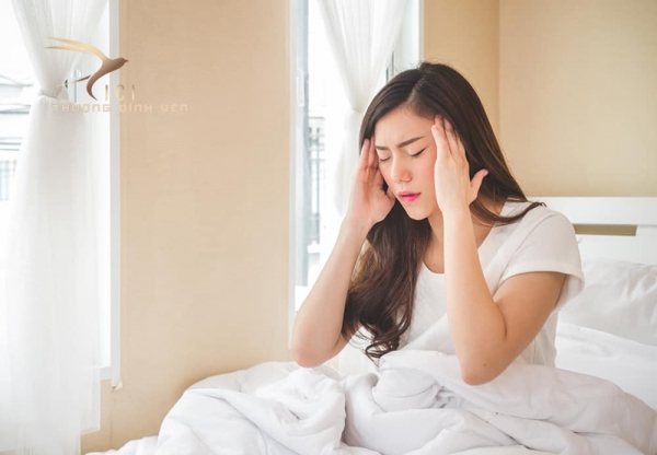 Chị em mình nên làm gì để cải thiện giấc ngủ khi thức giấc nửa đêm?